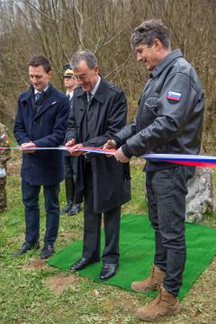 Župan Marko Šantej, avstralski veleposlanik Ian Biggs, minister za obrambo mag. Borut SajovicŽupan Marko Šantej, avstralski veleposlanik Ian Biggs, minister za obrambo mag. Borut Sajovic