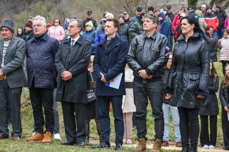John B. Davies, minsiter za gospodarstvo Matjaž Han, avstralski veleposlanik Ian Biggs, Župan Marko Šantej, minister za obrambo mag. Borut Sajovic, svetnica Janja Sluga